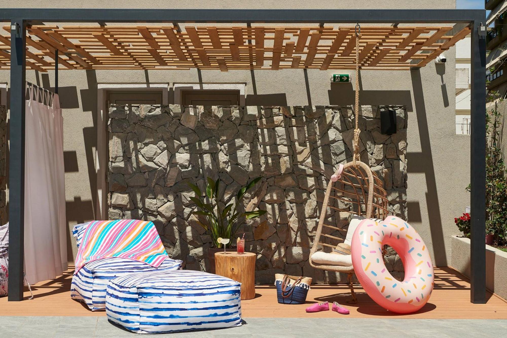Moxy Marina 3*