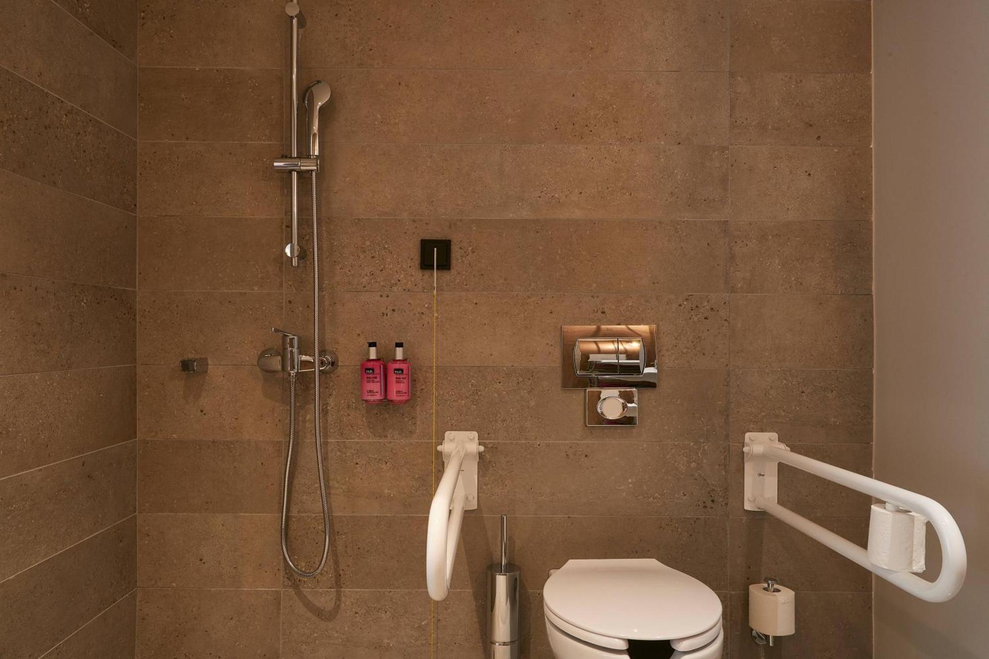 Moxy Marina 3* Patras